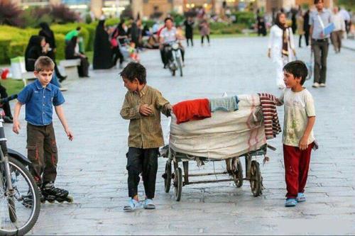 عرضه خدمات پزشکی به کودکان و بزرگسالان در گودهای زباله گردی