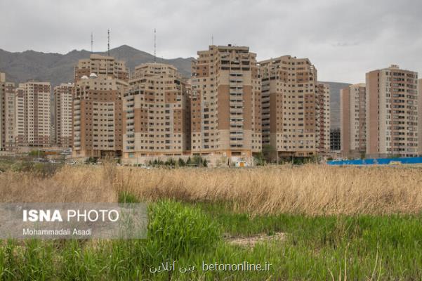 سایه برج های بلند بر سر باغات تهران