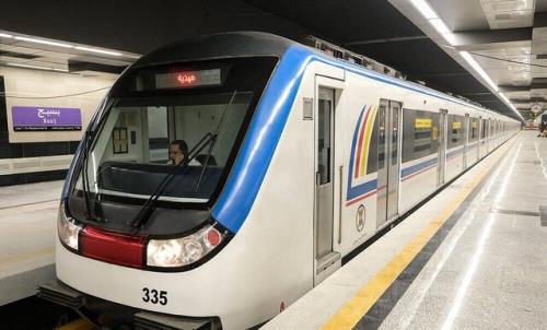 کاهش سرفاصله حرکت قطارها در خط یک و 3 مترو برای شرکت در مراسم 13 آبان