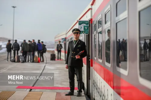 آغاز پیش فروش بلیت قطار مسافری اسفندماه