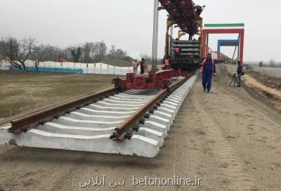 عملیات ریل گذاری راه آهن چابهار-زاهدان با حضور وزیر راه شروع شد
