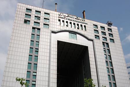 بی تفاوت نیستیم